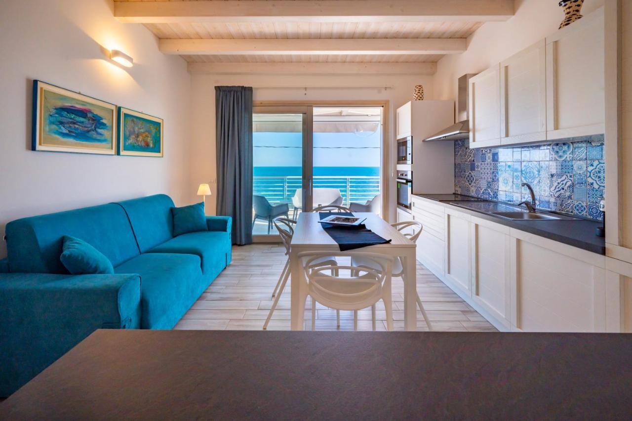 Luci Apartment Sea Beach 阿沃拉 外观 照片