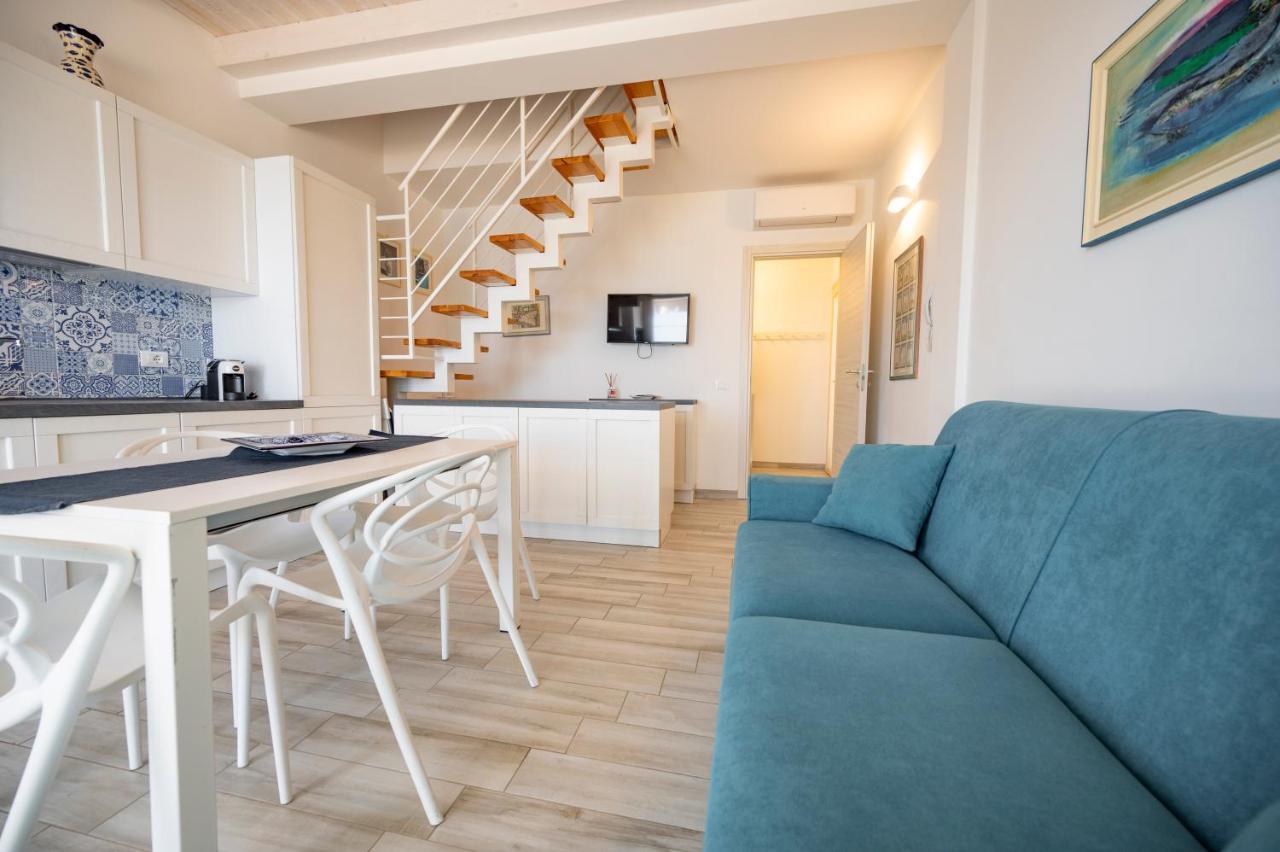 Luci Apartment Sea Beach 阿沃拉 外观 照片
